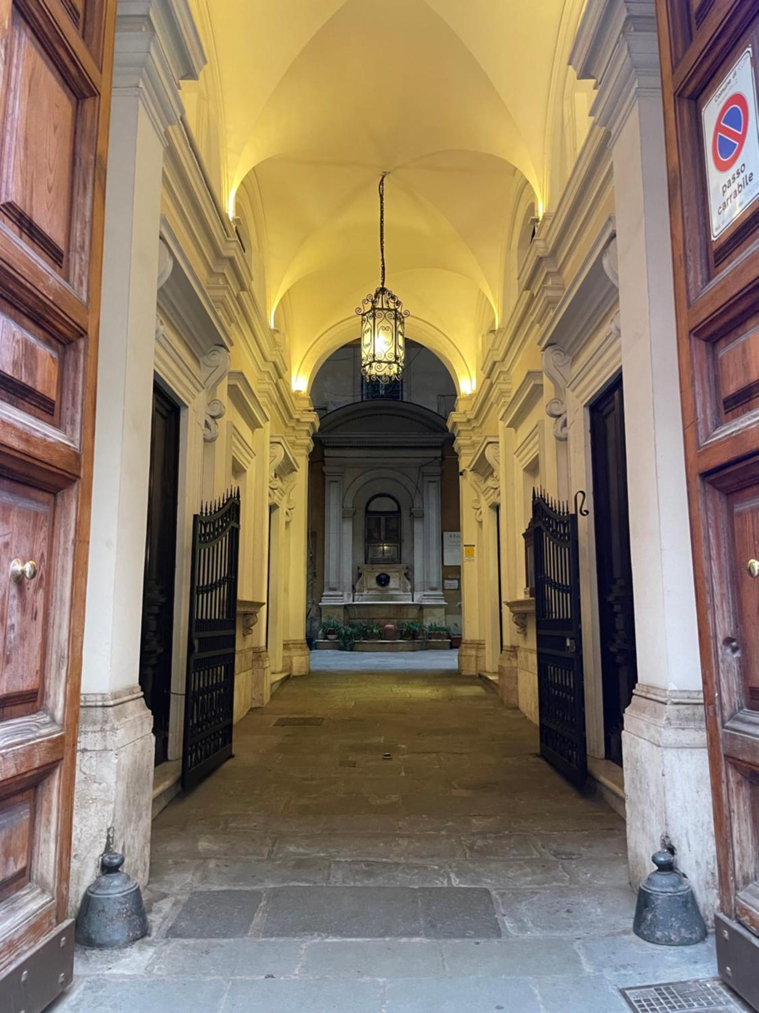 Bed & Breakfast Rch Roman Central House Екстер'єр фото