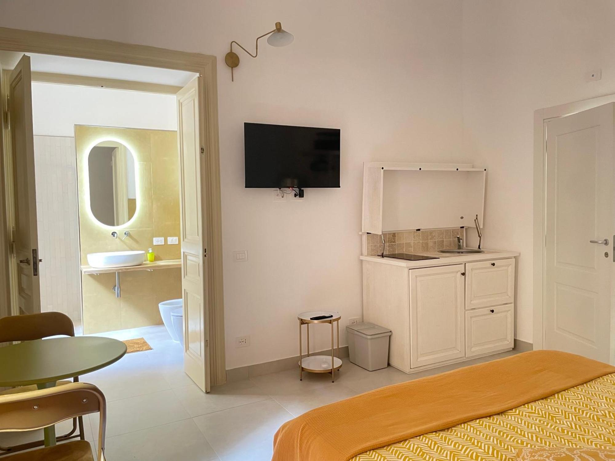 Bed & Breakfast Rch Roman Central House Екстер'єр фото